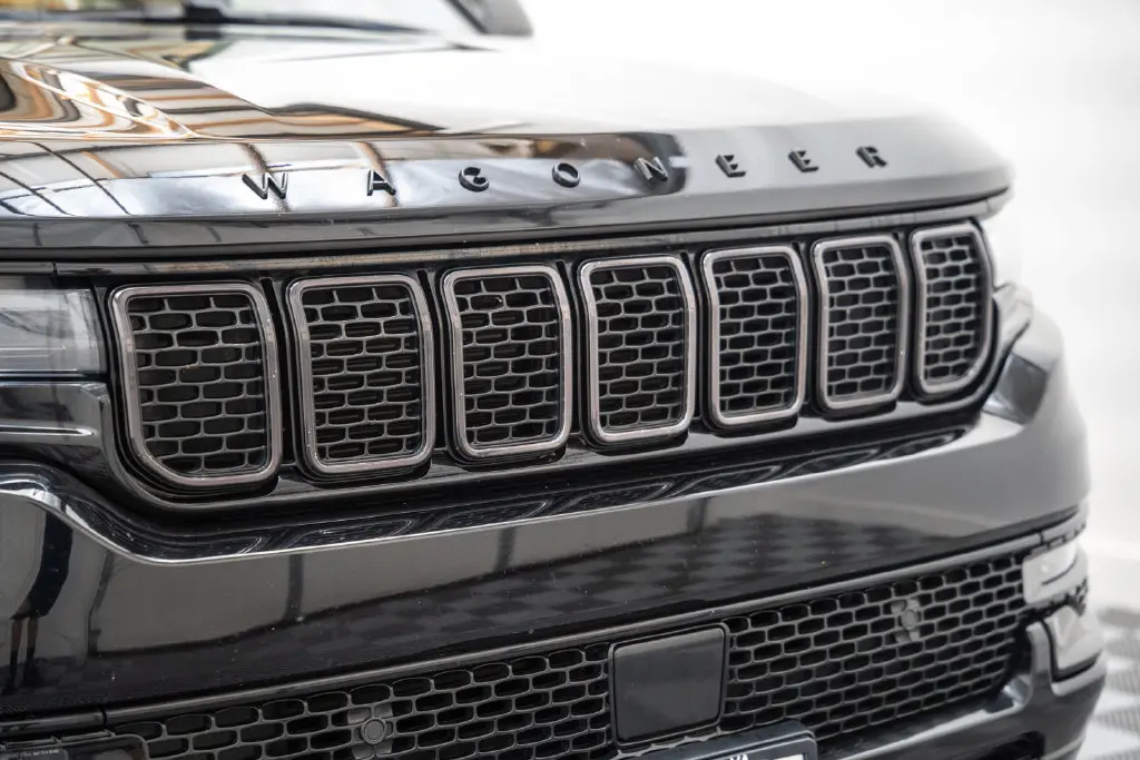 2024 Jeep Wagoneer - $27,000
