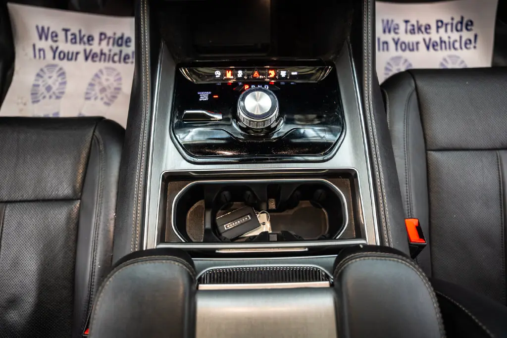 2024 Jeep Wagoneer - $27,000