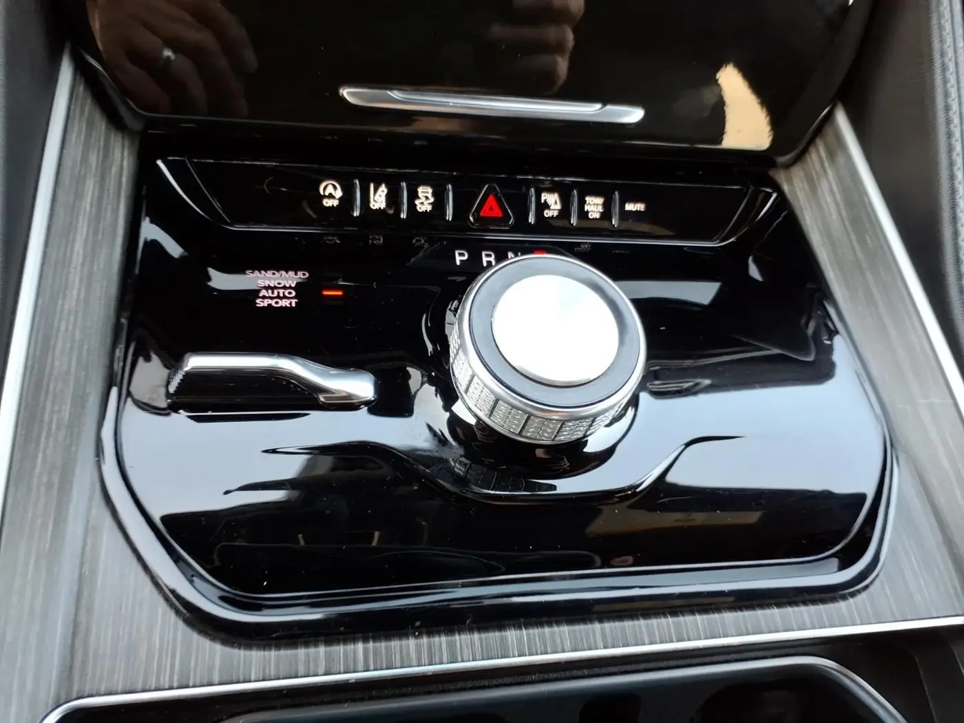 2024 Jeep Wagoneer