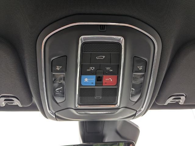 2024 Jeep Wagoneer - $38,995