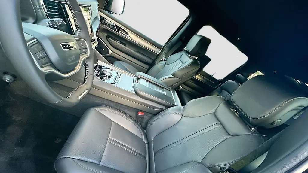 2025 Jeep Wagoneer Series II