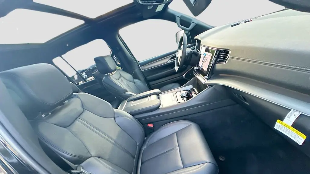 2025 Jeep Wagoneer Series II