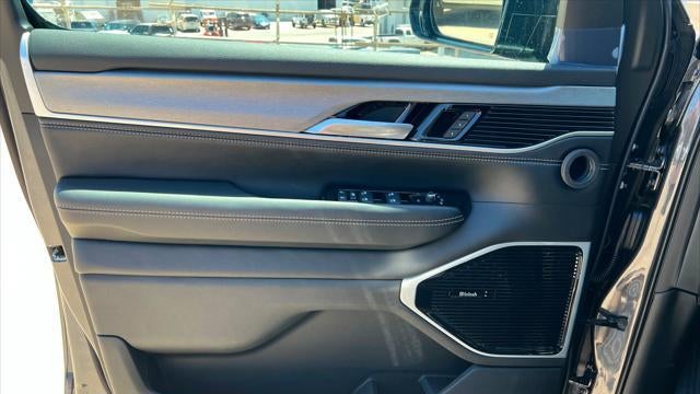2026 Jeep Grand Wagoneer Limited Altitude