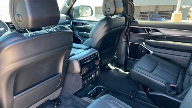 2026 Jeep Grand Wagoneer Limited Altitude