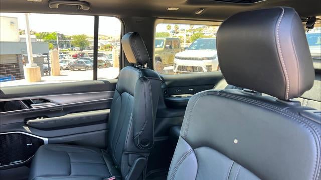 2026 Jeep Grand Wagoneer Limited Altitude
