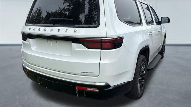 2023 Jeep Wagoneer Carbide