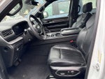 2023 Wagoneer Thumbnail 8