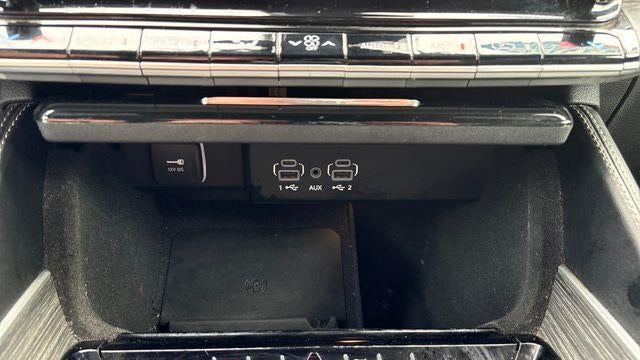 2023 Jeep Wagoneer Carbide