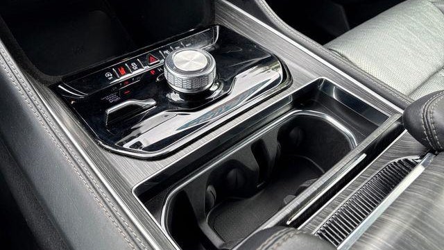 2023 Jeep Wagoneer Carbide