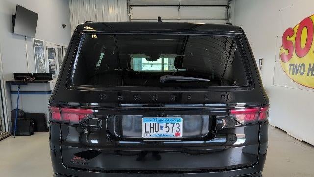 2023 Jeep Wagoneer Carbide