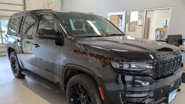 2023 Jeep Wagoneer Carbide