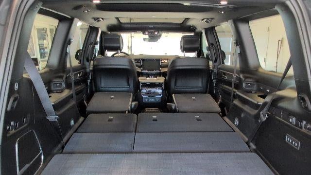 2023 Jeep Wagoneer Carbide