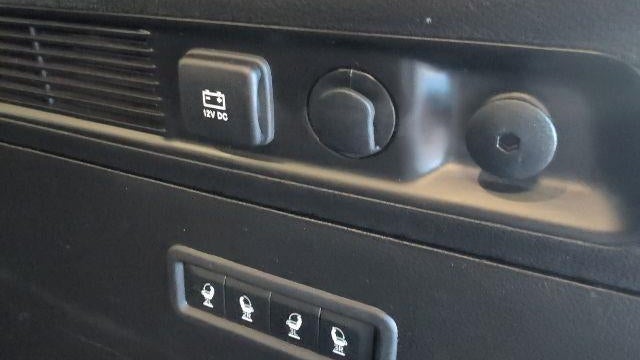 2023 Jeep Wagoneer Carbide
