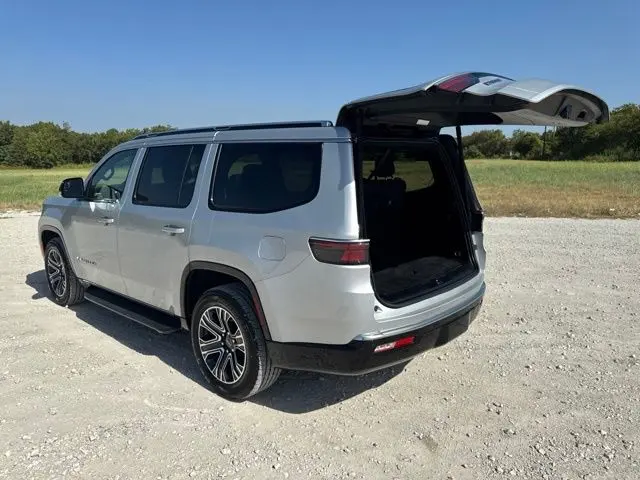 2025 Jeep Wagoneer - $44,700