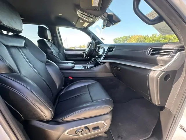 2025 Jeep Wagoneer - $44,700