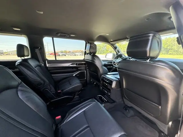 2025 Jeep Wagoneer - $44,700