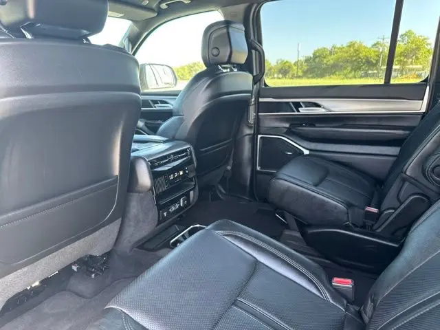 2025 Jeep Wagoneer - $44,700