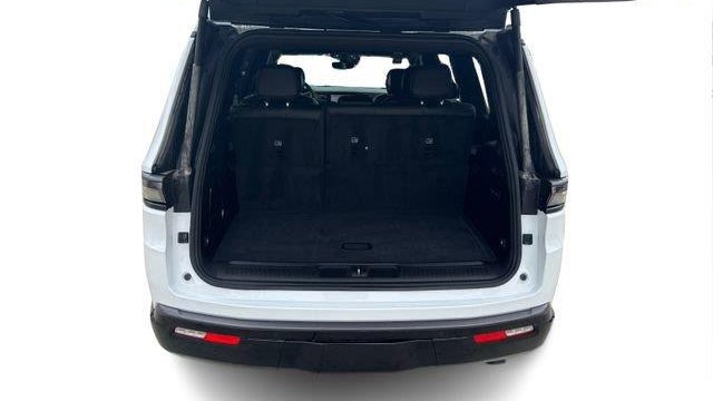 2026 Jeep Grand Wagoneer Limited Altitude