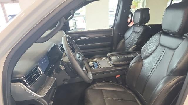 2023 Jeep Wagoneer Carbide