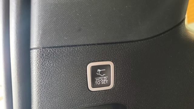 2023 Jeep Wagoneer Carbide
