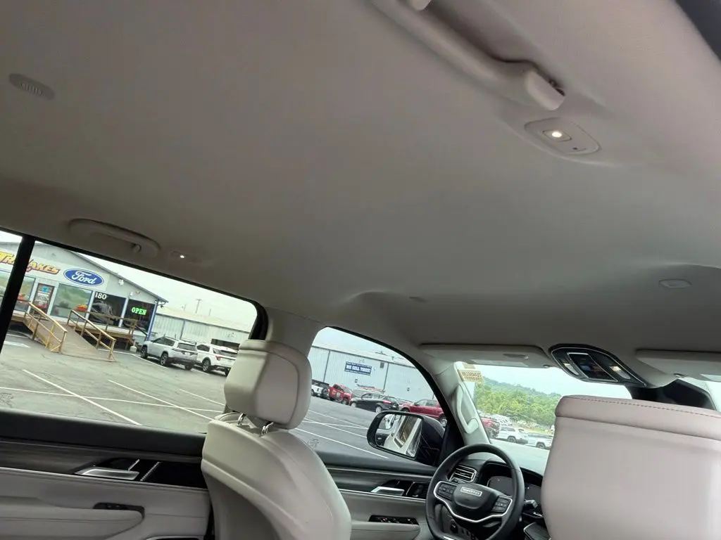2024 Jeep Wagoneer - $39,444