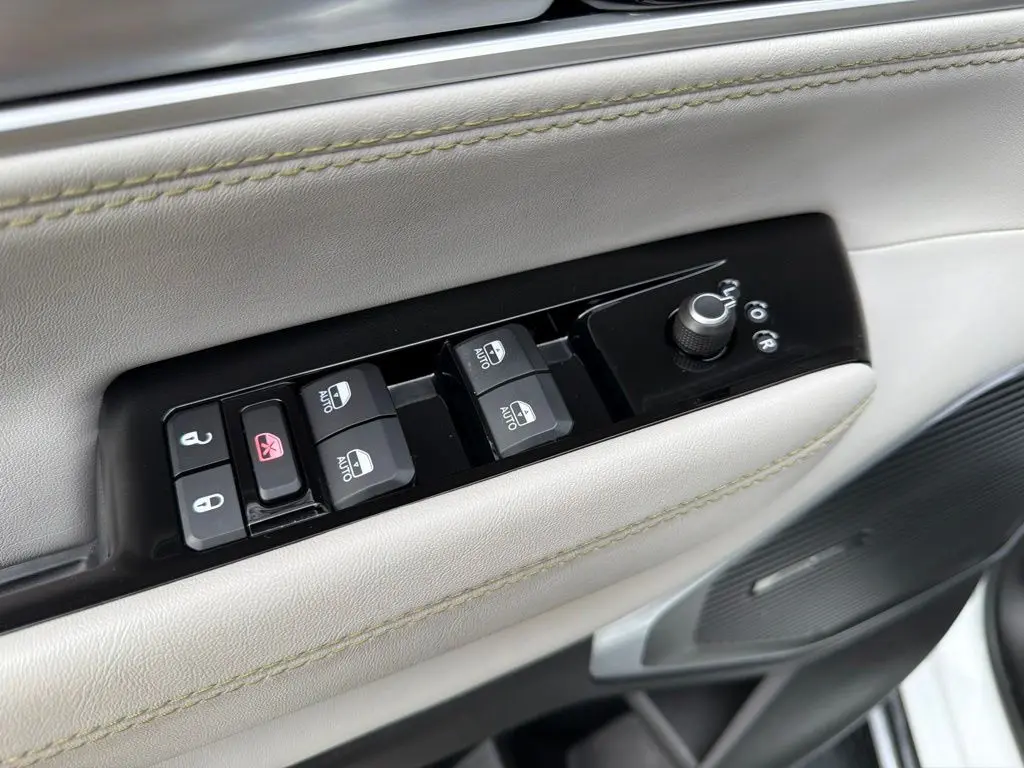 2024 Jeep Wagoneer - $39,444