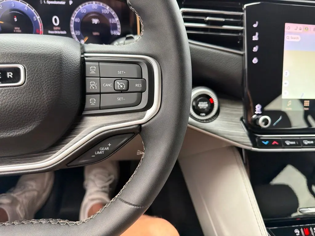 2024 Jeep Wagoneer - $39,444