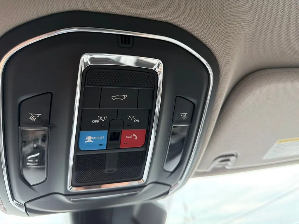 2024 Jeep Wagoneer - $39,444