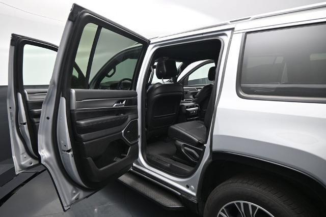 2025 Jeep Wagoneer - $47,080