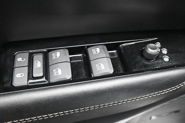 2025 Jeep Wagoneer - $49,885