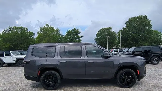 2026 Jeep Grand Wagoneer Limited Reserve