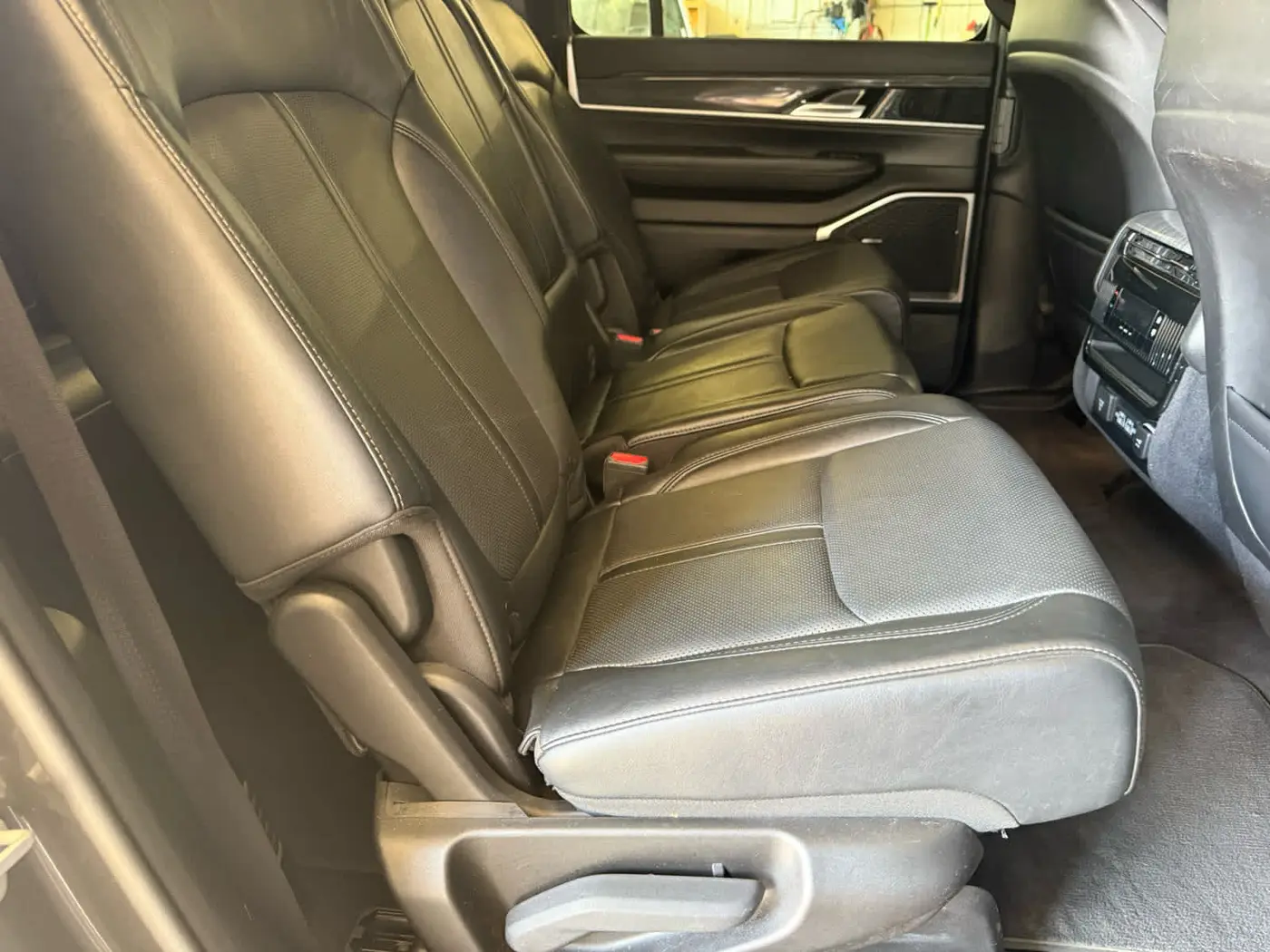 2022 Jeep Wagoneer - $33,900