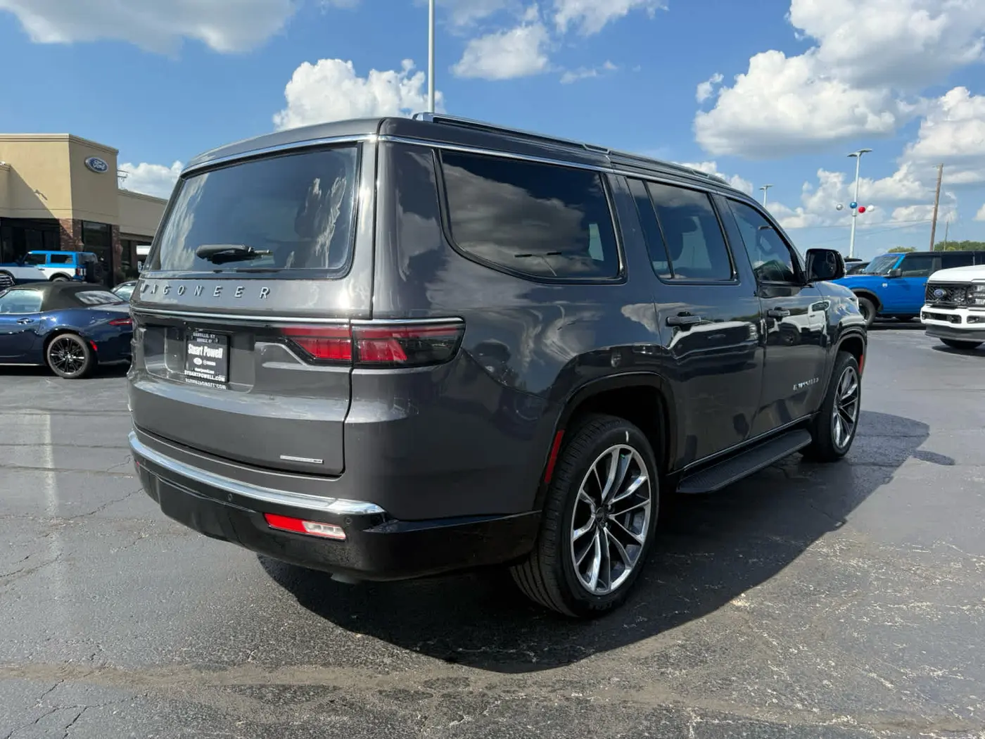 2022 Jeep Wagoneer - $33,900