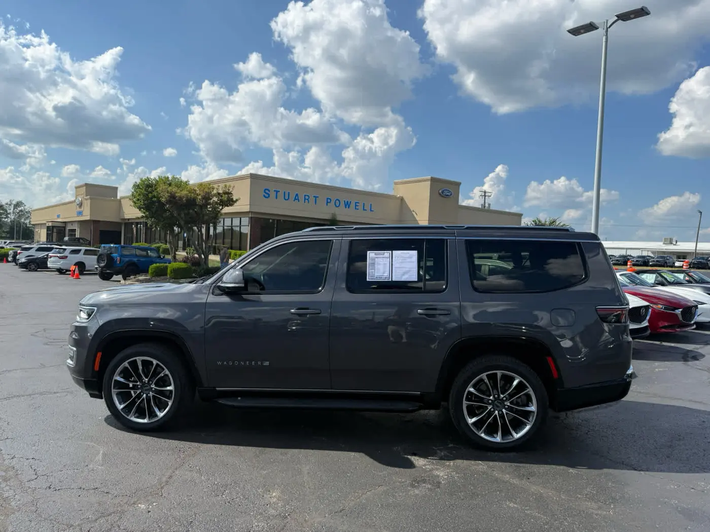 2022 Jeep Wagoneer - $33,900