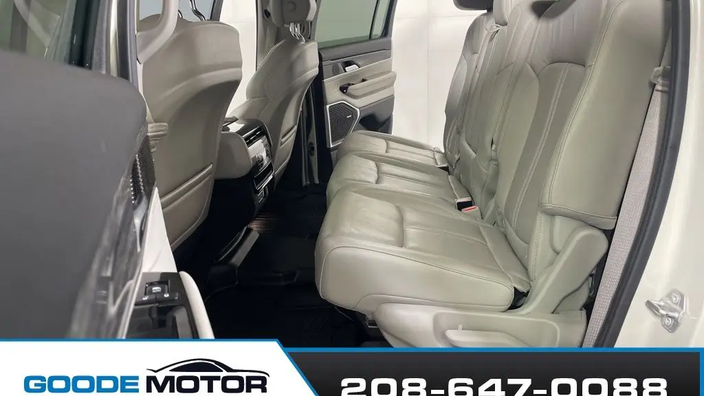 2022 Jeep Wagoneer Series II Carbide