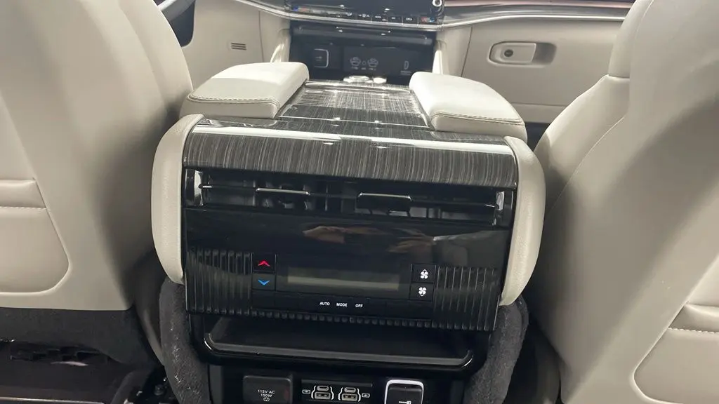2022 Jeep Wagoneer Series II Carbide