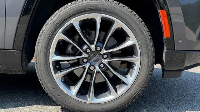 2022 Jeep Wagoneer Series II Carbide