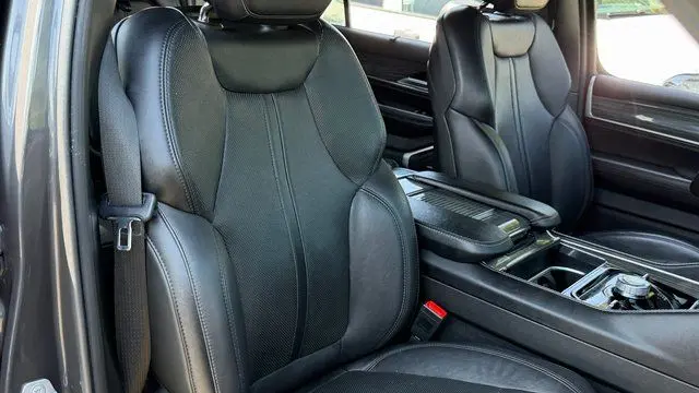 2022 Jeep Wagoneer Series II Carbide