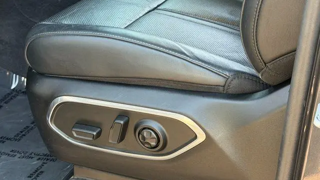 2022 Jeep Wagoneer Series II Carbide
