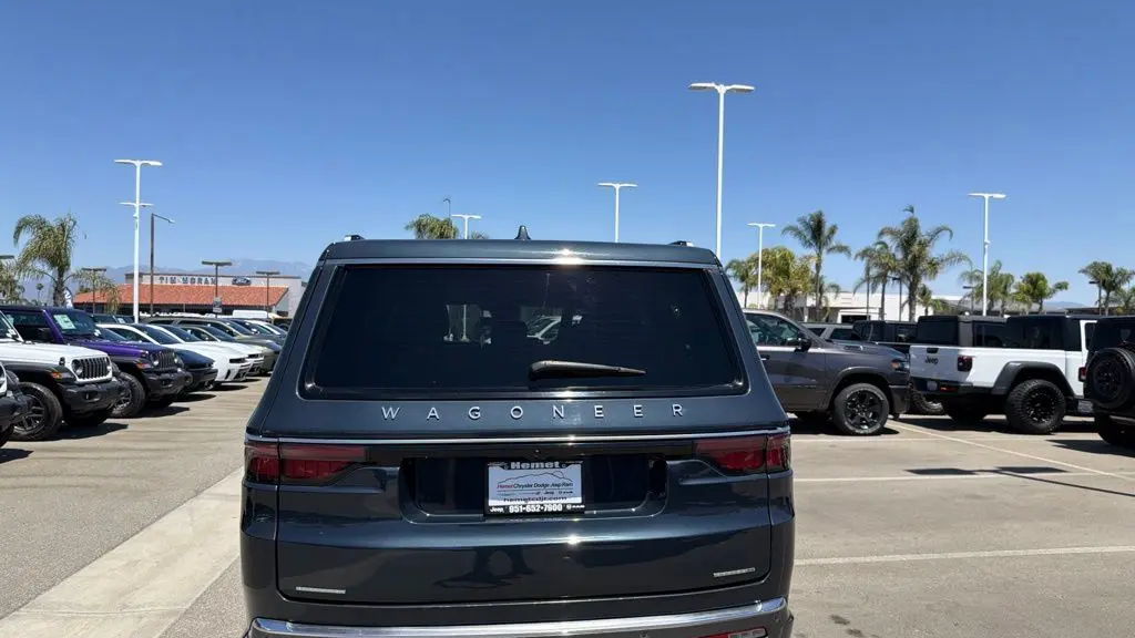 2022 Jeep Wagoneer Series II Carbide