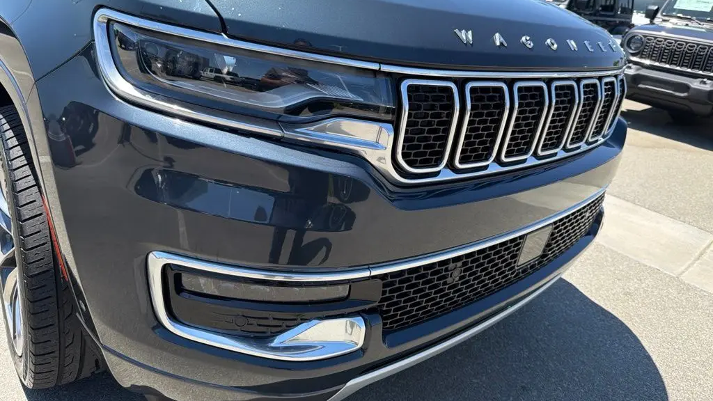 2022 Jeep Wagoneer Series II Carbide