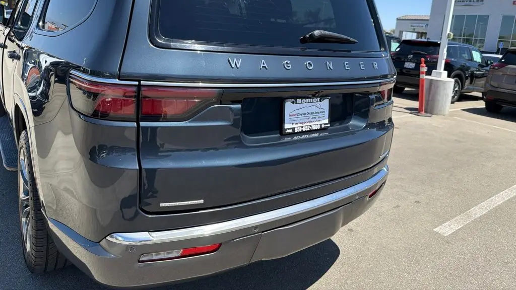 2022 Jeep Wagoneer Series II Carbide