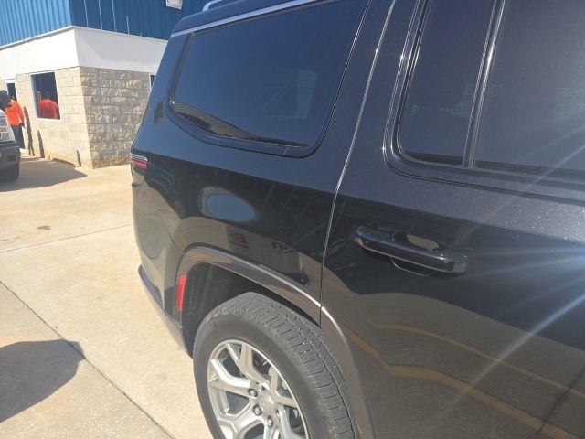 2022 Jeep Wagoneer - $29,995