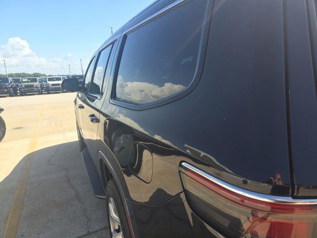 2022 Jeep Wagoneer - $29,995