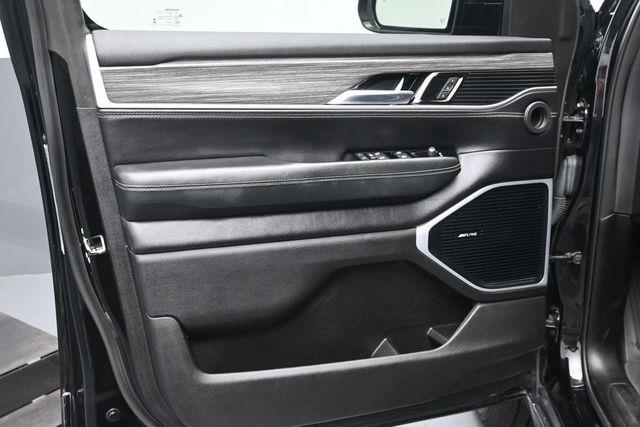 2022 Jeep Wagoneer - $29,995