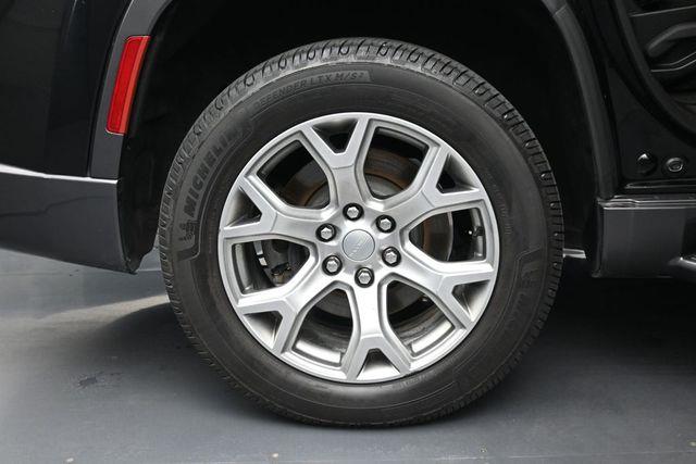 2022 Jeep Wagoneer - $29,995