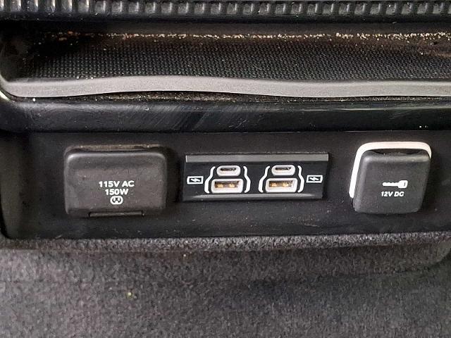 2022 Jeep Wagoneer - $44,988
