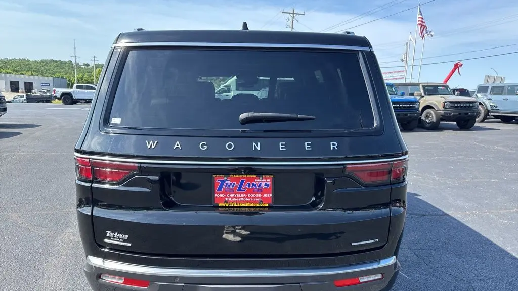 2022 Jeep Wagoneer Series II Carbide