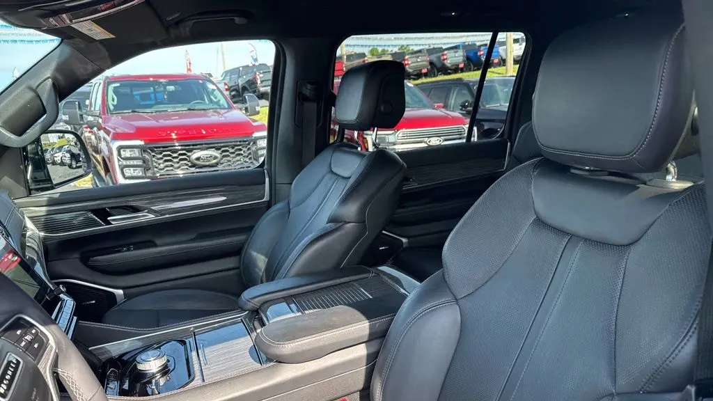 2022 Jeep Wagoneer Series II Carbide