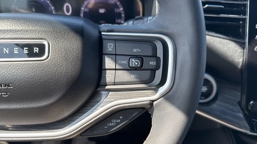 2022 Jeep Wagoneer Series II Carbide